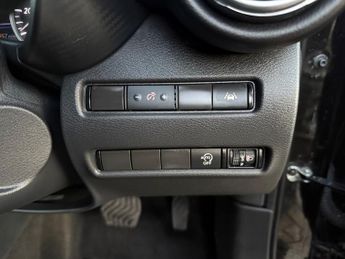 Nissan Juke 1.0 DIG-T N-Connecta SUV 5dr Petrol DCT Auto Euro 6 (s/s) (114 p