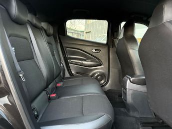 Nissan Juke 1.0 DIG-T N-Connecta SUV 5dr Petrol DCT Auto Euro 6 (s/s) (114 p