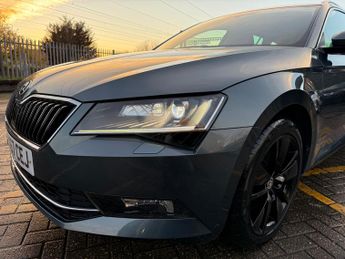 Skoda Superb 2.0 TDI SE L Executive Estate 5dr Diesel DSG Euro 6 (s/s) (150 p