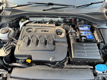 Skoda Superb 2.0 TDI SE L Executive Estate 5dr Diesel DSG Euro 6 (s/s) (150 p