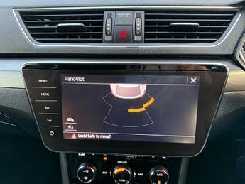 Skoda Superb 2.0 TDI SE L Executive Estate 5dr Diesel DSG Euro 6 (s/s) (150 p