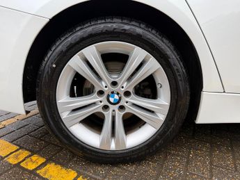 BMW 3 Series 1.5 318i Sport Touring 5dr Petrol Auto Euro 6 (s/s) (136 ps)