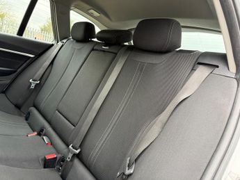 BMW 3 Series 1.5 318i Sport Touring 5dr Petrol Auto Euro 6 (s/s) (136 ps)