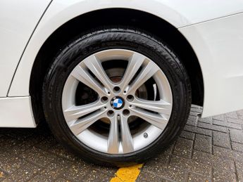 BMW 3 Series 1.5 318i Sport Touring 5dr Petrol Auto Euro 6 (s/s) (136 ps)