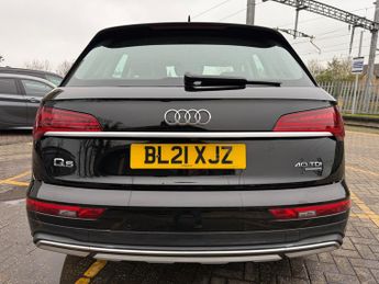 Audi Q5 2.0 TDI 40 Sport SUV 5dr Diesel S Tronic quattro Euro 6 (s/s) (2
