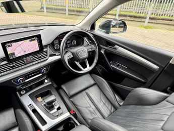 Audi Q5 2.0 TDI 40 Sport SUV 5dr Diesel S Tronic quattro Euro 6 (s/s) (2