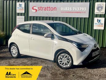 Toyota AYGO 1.0 VVT-i x-play Hatchback 5dr Petrol Manual Euro 6 (s/s) (71 ps