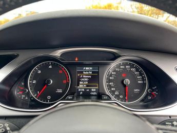 Audi A4 2.0 TDI S line Saloon 4dr Diesel Multitronic Euro 6 (s/s) (Nav) 
