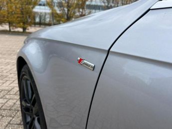 Audi A4 2.0 TDI S line Saloon 4dr Diesel Multitronic Euro 6 (s/s) (Nav)
