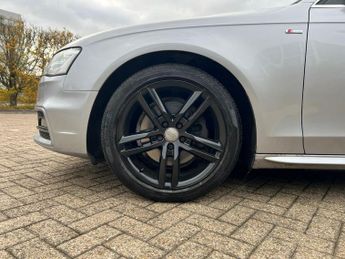 Audi A4 2.0 TDI S line Saloon 4dr Diesel Multitronic Euro 6 (s/s) (Nav) 