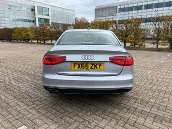Audi A4 2.0 TDI S line Saloon 4dr Diesel Multitronic Euro 6 (s/s) (Nav) 