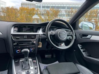 Audi A4 2.0 TDI S line Saloon 4dr Diesel Multitronic Euro 6 (s/s) (Nav)