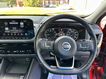 Nissan Qashqai 1.3 DIG-T MHEV N-Connecta SUV 5dr Petrol Hybrid XTRON Euro 6 (s/