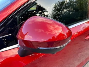 Nissan Qashqai 1.3 DIG-T MHEV N-Connecta SUV 5dr Petrol Hybrid XTRON Euro 6 (s/