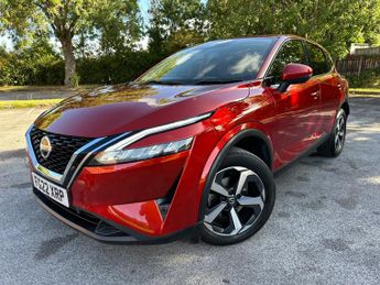 Nissan Qashqai 1.3 DIG-T MHEV N-Connecta SUV 5dr Petrol Hybrid XTRON Euro 6 (s/