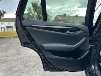 BMW X1 2.0 20d SE SUV 5dr Diesel Steptronic xDrive Euro 5 (177 ps)