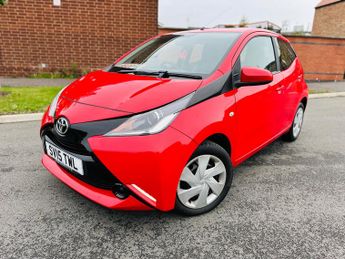 Toyota Aygo 1.0 VVT-i x-play Hatchback 5dr Petrol x-shift Euro 5 Euro 5 (68 
