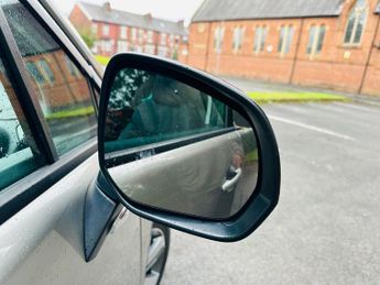 Peugeot 3008 1.6 e-HDi Allure SUV 5dr Diesel EGC Euro 5 (s/s) (115 ps)