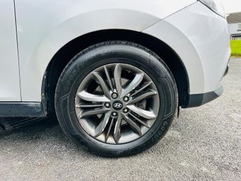 Hyundai ix35 2.0 CRDi SE SUV 5dr Diesel Auto 4WD Euro 5 (Nav) (134 bhp)