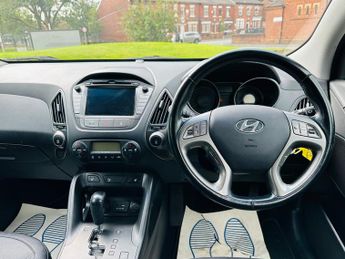 Hyundai ix35 2.0 CRDi SE SUV 5dr Diesel Auto 4WD Euro 5 (Nav) (134 bhp)
