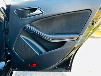 Mercedes-Benz CLA Class 2.1 CLA220 CDI AMG Sport Coupe 4dr Diesel 7G-DCT Euro 6 (s/s) (1