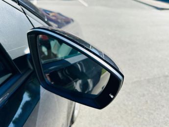 Volkswagen Polo 1.2 TSI BlueMotion Tech SEL Hatchback 3dr Petrol DSG Euro 6 (s/s