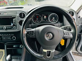 Volkswagen Tiguan 2.0 TDI BlueMotion Tech Match SUV 5dr Diesel DSG 4WD Euro 5 (s/s