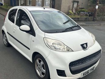 Peugeot 107 1.0 12V Sportium Hatchback 5dr Petrol Manual Euro 5 (68 ps)