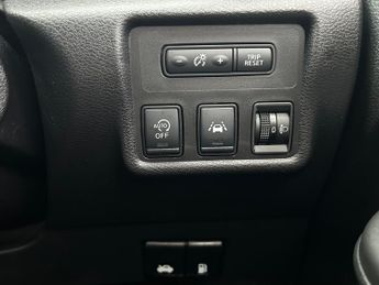 Nissan Micra 1.0 IG-T Tekna Hatchback Petrol XTRON Euro 6 (s/s) (92 ps) 5dr