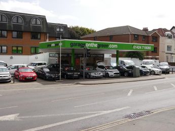 Toyota Yaris 1.5 VVT-h Active Petrol Hybrid CVT Euro 5 5dr Only 24000 Miles 2