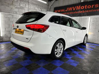 Kia Ceed 1.6 CRDi 2 Sportswagon 5dr Diesel Auto Euro 5 (126 bhp)