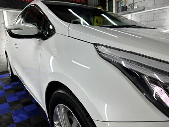 Kia Ceed 1.6 CRDi 2 Sportswagon 5dr Diesel Auto Euro 5 (126 bhp)