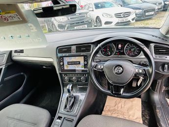 Volkswagen e-Golf 35.8kWh e-Golf Hatchback 5dr Electric Auto (136 ps)