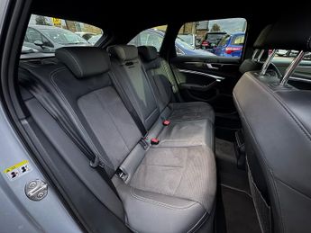 Audi A6 Avant 2.0 TFSI 40 Black Edition Estate 5dr Petrol S Tronic Euro 6 (s/s