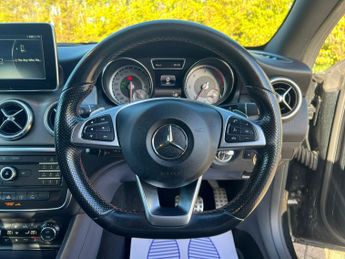 Mercedes-Benz CLA Class 2.1 CLA200d AMG Sport Coupe 4dr Diesel 7G-DCT Euro 6 (s/s) (136 