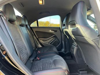 Mercedes-Benz CLA Class 2.1 CLA200d AMG Sport Coupe 4dr Diesel 7G-DCT Euro 6 (s/s) (136 