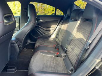 Mercedes-Benz CLA Class 2.1 CLA200d AMG Sport Coupe 4dr Diesel 7G-DCT Euro 6 (s/s) (136