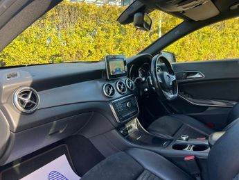 Mercedes-Benz CLA Class 2.1 CLA200d AMG Sport Coupe 4dr Diesel 7G-DCT Euro 6 (s/s) (136 