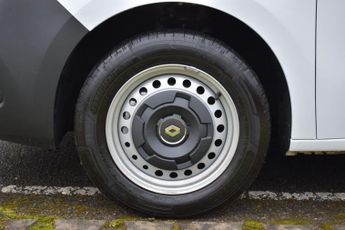 Renault Kangoo E-Tech ML19 45kWh Advance Auto MWB 6dr