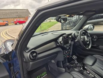 Mini Hatch 1.5 Cooper Seven Hatchback 3dr Petrol Auto Euro 6 (s/s) (136 ps)