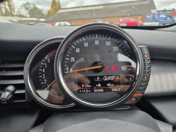 Mini Hatch 1.5 Cooper Seven Hatchback 5dr Petrol Auto Euro 6 (s/s) (136 ps)