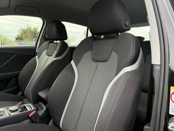 Audi Q2 1.0 TFSI 30 Sport SUV 5dr Petrol S Tronic Euro 6 (s/s) (116 ps)