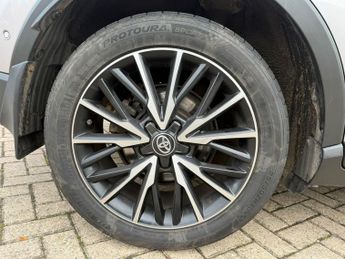 Toyota C-HR 1.8 VVT-h Excel SUV 5dr Petrol Hybrid CVT Euro 6 (s/s) (122 ps)