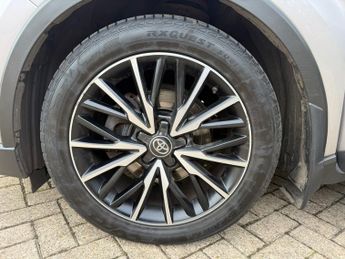 Toyota C-HR 1.8 VVT-h Excel SUV 5dr Petrol Hybrid CVT Euro 6 (s/s) (122 ps)