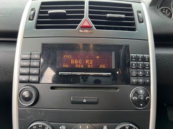 Mercedes-Benz A Class 1.5 A150 Avantgarde SE Hatchback 5dr Petrol Manual (148 g/km, 95