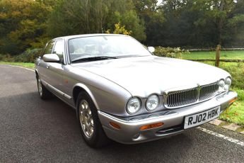 Jaguar XJ 3.2 XJ8 Executive 4dr