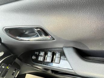 Toyota Prius 1.8 VVTi Excel Euro 6 (S/S) CVT 5Dr