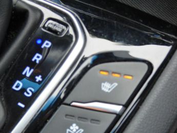 Hyundai Ioniq 1.6 h-GDi Premium SE DCT Euro 6 (s/s) 5dr