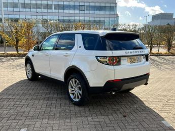 Land Rover Discovery Sport 2.0 TD4 SE Tech SUV 5dr Diesel Auto 4WD Euro 6 (s/s) (180 ps)