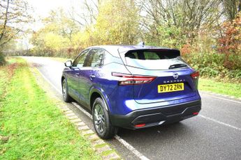 Nissan Qashqai 1.3 DIG-T MHEV Acenta Premium XTRON Euro 6 (s/s) 5dr